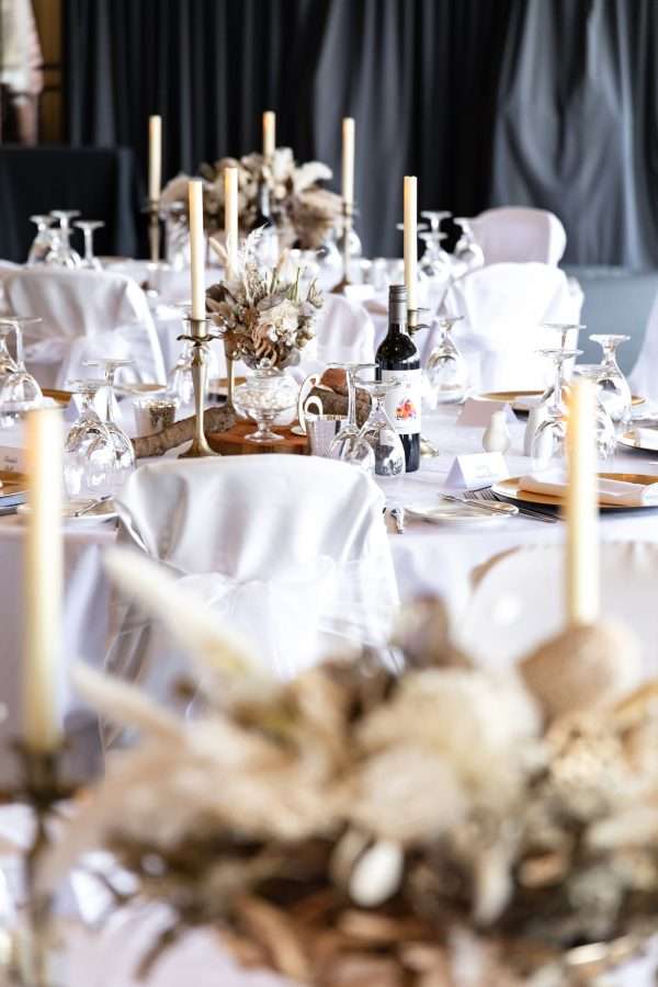 Reception look, neutral tones HIRE florals with dried and preserved flowers, gold and rustic elements. wood slices. alternative centrepiec styles. wedding HIRE.