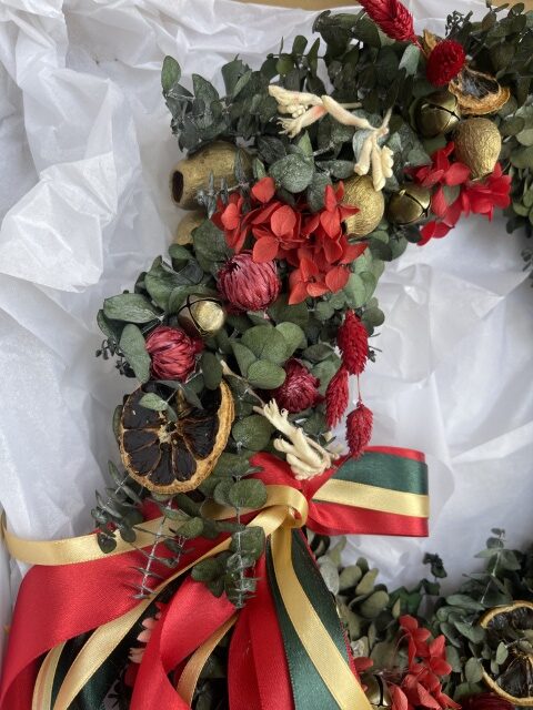 Preserved Christmas Wreath - Traditional Dried & preserved - full - Image 3