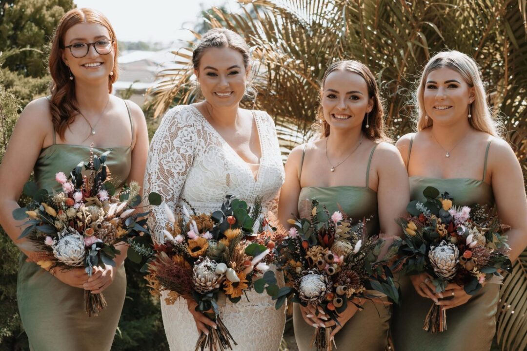 Bridalparty Native HIRE bouquets